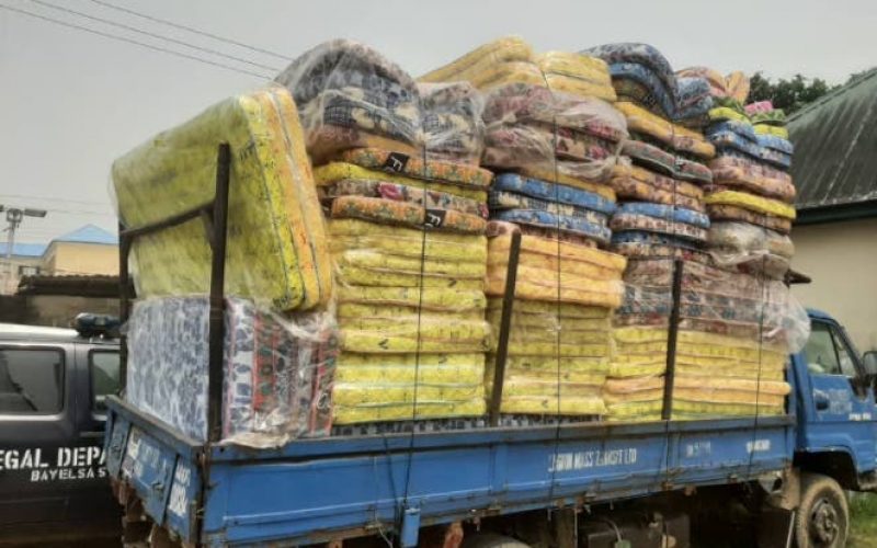 Police intercepts lorry load of ‘palliatives mattresses’ in Bayelsa, arrest two suspects