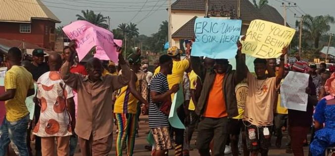 PHOTOS: Protests in Imo against Okorocha