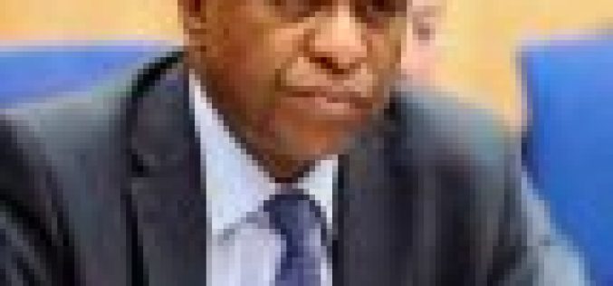 Onyeama presents certificate to Nigerian medical student stranded in Egypt