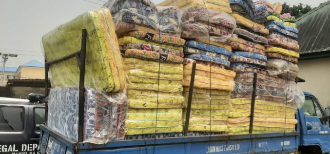 Police arrest 2 with truckload of mattresses meant for flood victims in Bayelsa