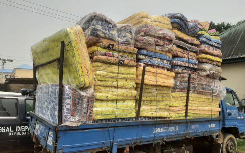 Police arrest 2 with truckload of mattresses meant for flood victims in Bayelsa