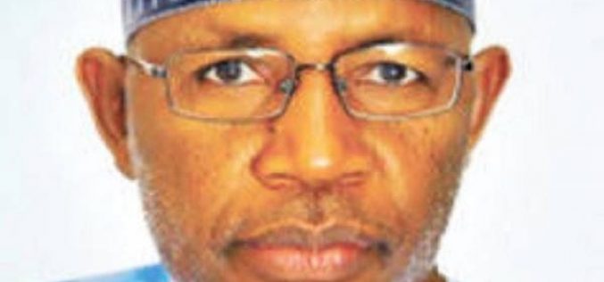 Mentor younger generation, SEC boss charges senior bankers