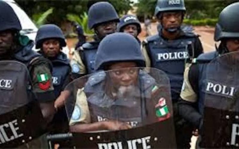 Police arrest 40 suspected armed robbers in Abuja