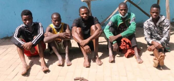 Police nab 9 armed robbers terrorizing Abuja communities, recover weapons