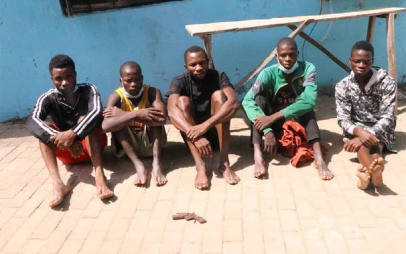Police nab 9 armed robbers terrorizing Abuja communities, recover weapons