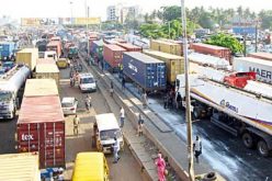 Apapa gridlock: Lagos traffic team reads riot act, to commence enforcement