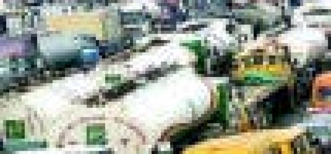 Gridlock: Mayhem on Oshodi-Apapa expressway as Lagos team mulls military backup for enforcement