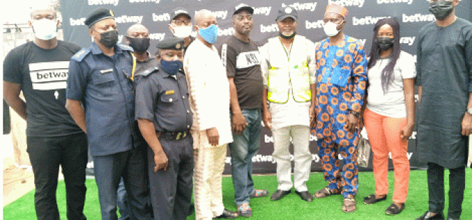 Betting firm donates borehole to Ojuelegba community