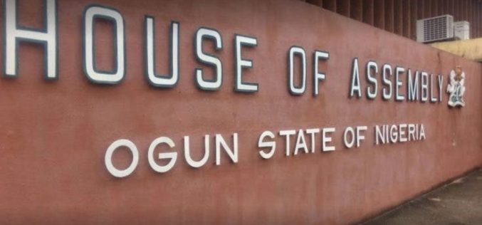 Parliamentary staff shut Ogun Assembly over non implementation of financial autonomy