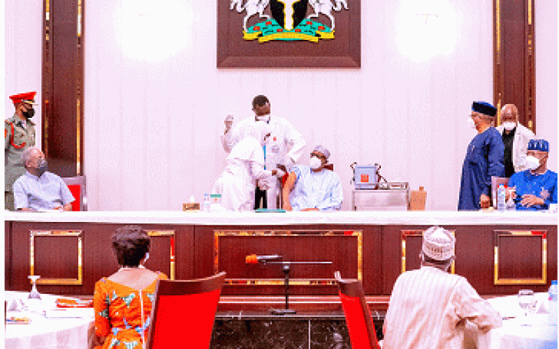 Presidency dismisses fear of COVID-19 vaccine side effects on Buhari, Osinbajo