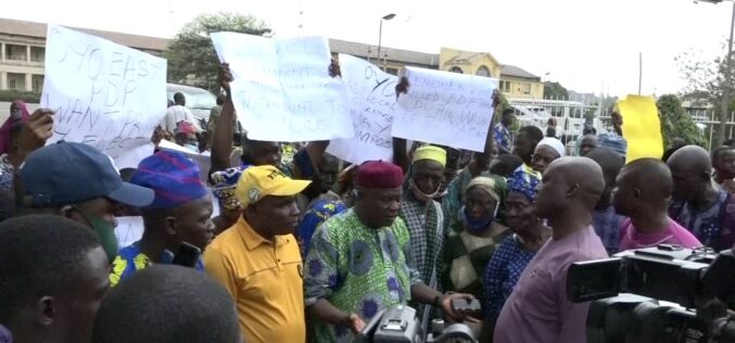Oyo LG Polls: Crisis looms as PDP members kick against imposition of candidates