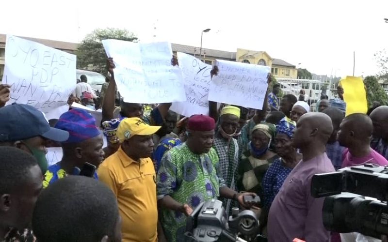 Oyo LG Polls: Crisis looms as PDP members kick against imposition of candidates