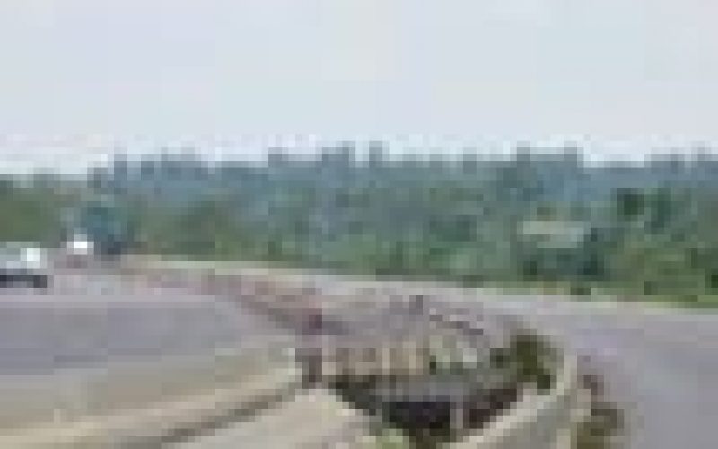 FG tackling challenges of relocation of services, compensations slowing down Lagos-Ibadan Expressway project