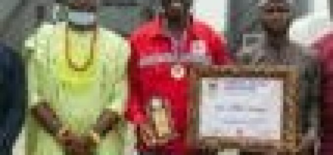 OYC honours Samson with Obafemi Awolowo Leadership Award