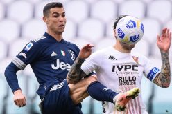 Juventus title hopes rocked by Benevento defeat