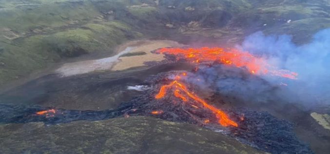 Volcano flares to life in Iceland for first time in 900 years