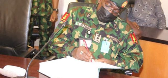 COAS tasks 6 Div personnel on loyalty, professionalism