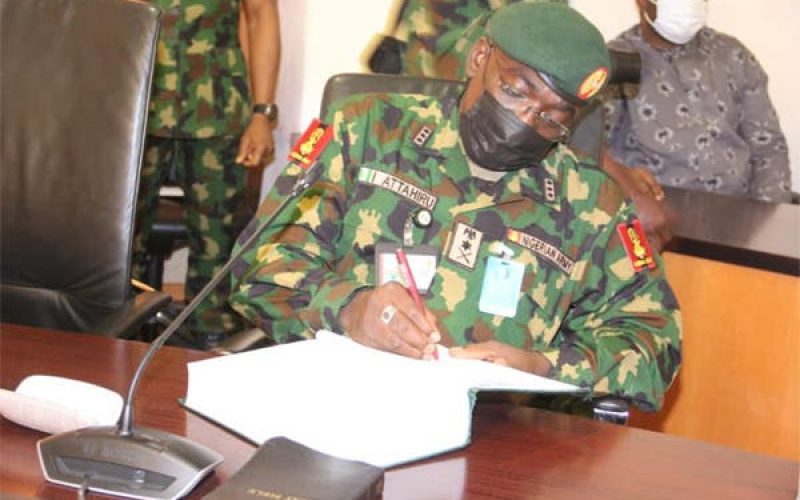 COAS tasks 6 Div personnel on loyalty, professionalism