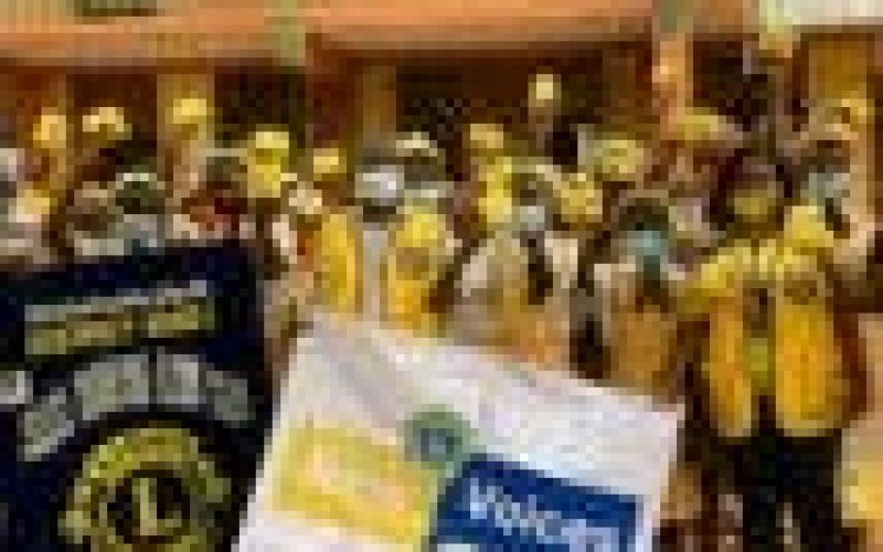 Agege Diamond Lions Club donates sanitary pads to female pupils
