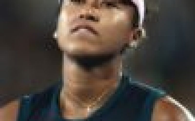 Osaka suffers early exit to Muchova, Halep eases through