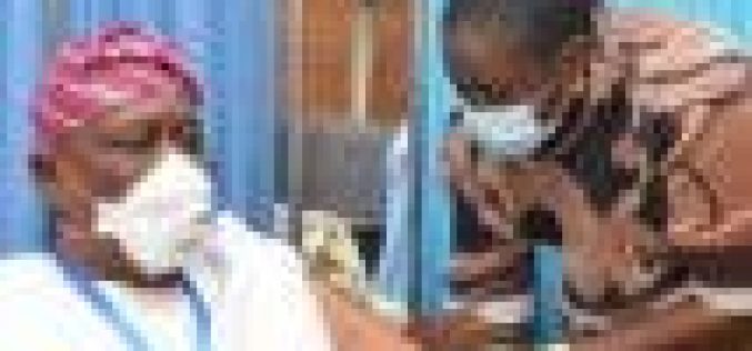 Photos: Ogun ex-Gov, Osoba receives COVID-19 vaccine jab in Abeokuta