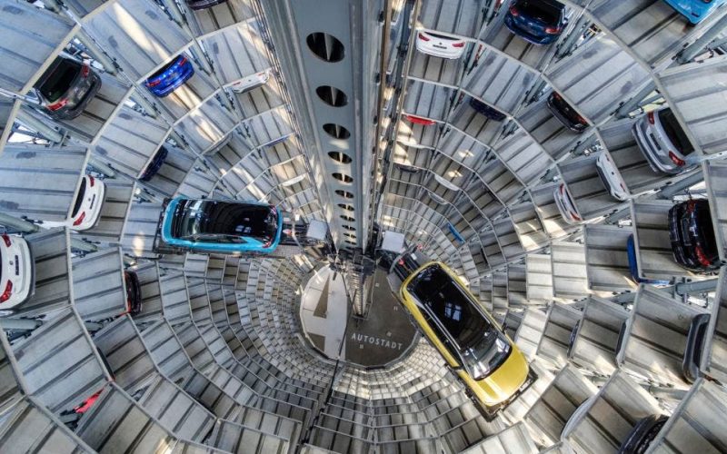 Volkswagen demands damages from former executives linked to emissions scandal