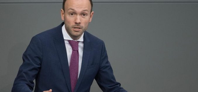 New investigation into disgraced German lawmaker over mask sales