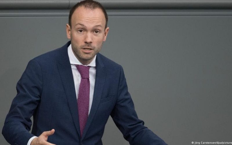 New investigation into disgraced German lawmaker over mask sales