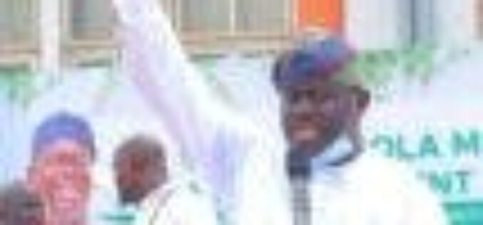 Makinde empowers constituents with agricultural equipment, says interest of people should come first