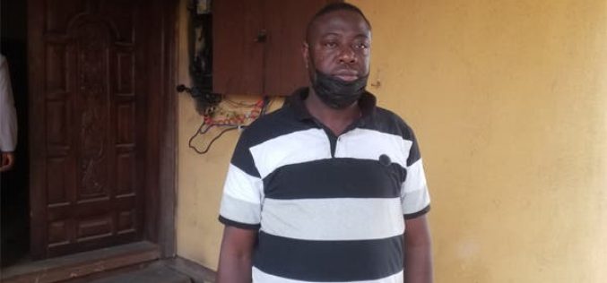 Lecturer jailed over romance scam