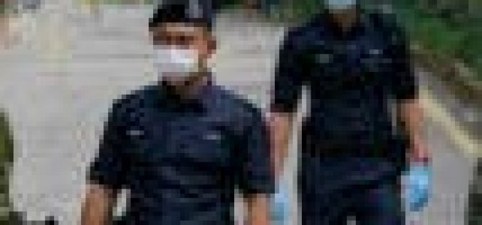 Get COVID-19 jab or leave the force, Malaysian I-G warns officers