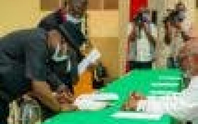 I’ll not hesitate to sack any disloyal aide — Akeredolu warns