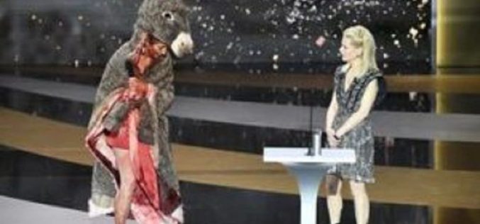 Actress strips at Cesar Awards to protest France’s COVID-19 strategy