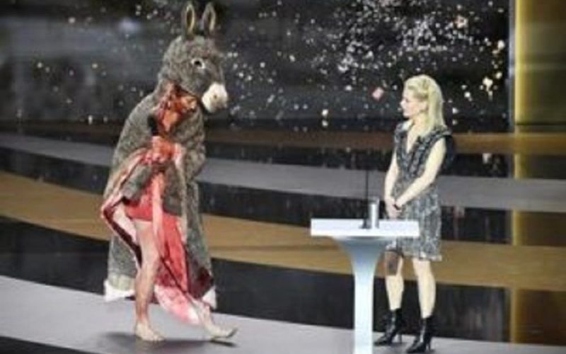 Actress strips at Cesar Awards to protest France’s COVID-19 strategy