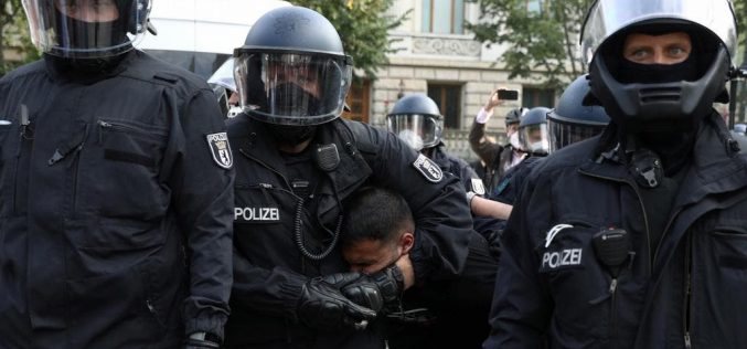 German Federal Intelligence Agency watching anti-lockdown radicals