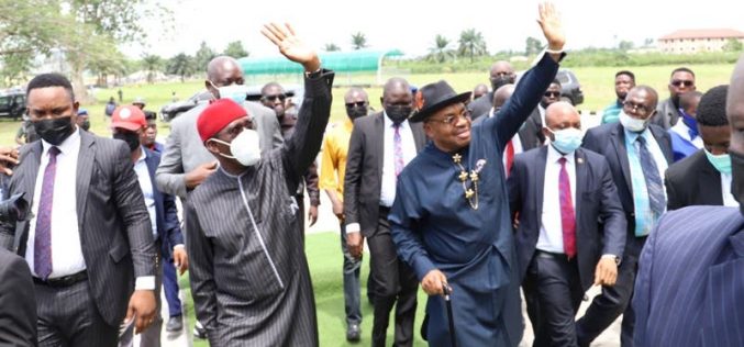 Reconstitute NDDC board, Okowa tells Buhari