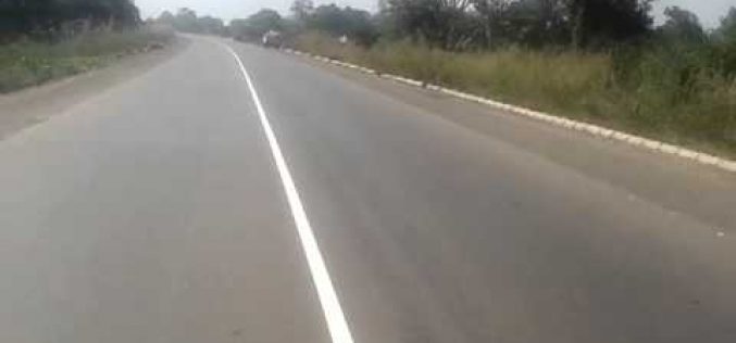 [Happening] Ezilo-Iyonu Crisis: Commuters, drivers trapped along Abakaliki-Enugu Expressway