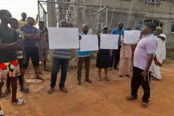 Akure residents protest over failure by BEDC to energise transformer
