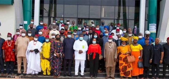 Development: Ibagwa-Ani people unite for Ugwuanyi