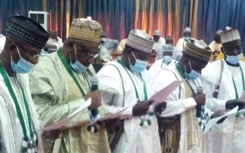 Tambuwal inaugurates new LG Chairmen in Sokoto