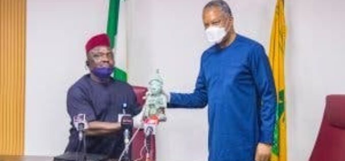 FG receives stolen Ile-Ife Artifact from Mexico