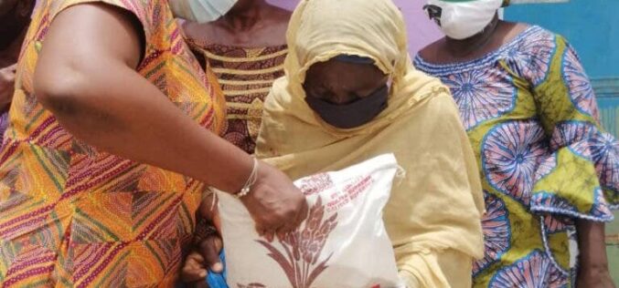 PHOTOS: YinkaKenny Girls Care Foundation fetes the elderly in Lagos