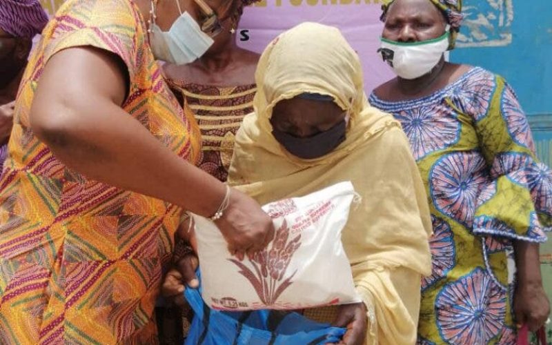 PHOTOS: YinkaKenny Girls Care Foundation fetes the elderly in Lagos