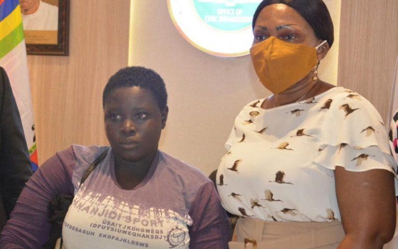 Lagos govt provides temporary shelter for amputee hawker