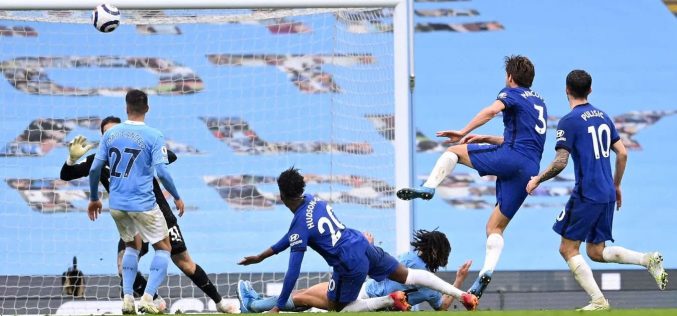 Chelsea beat Man City to extend wait for Premier League champions