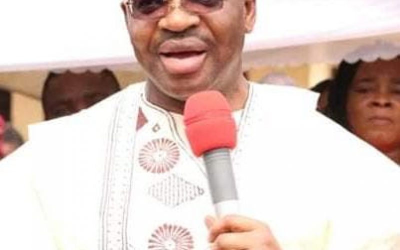 Insecurity: Gov Emmanuel donates N60m for bereaved families of slain policemen