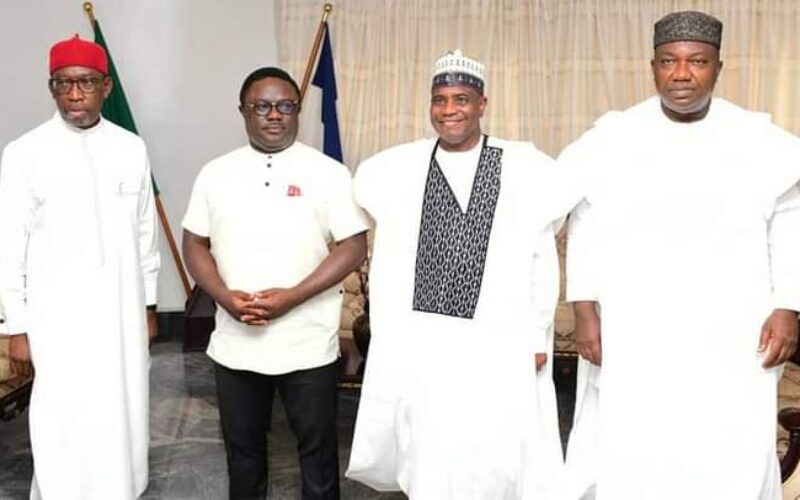 Tambuwal, Okowa, Ugwuanyi visit Ayade over threat to defect from PDP