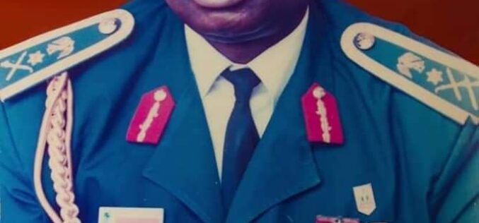 Buhari, others mourn as Dogonyaro, ex-Chief of Defence Staff dies at 80