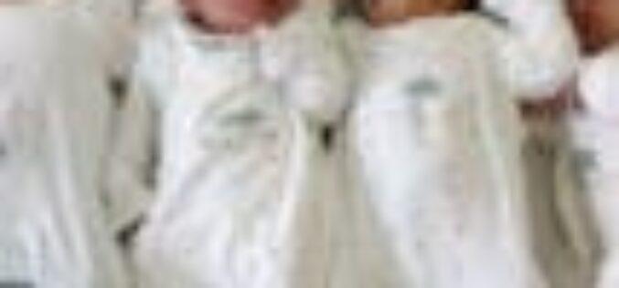 Gynecologist denies belief that most babies are born at night