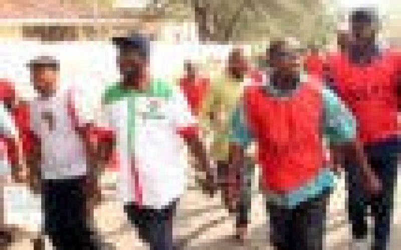 Labour rejects plans to slash workers salaries